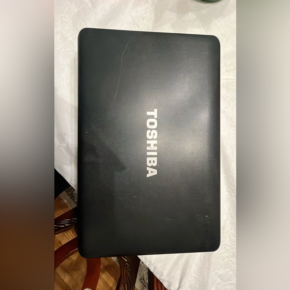 Toshiba Windows 10 Laptop